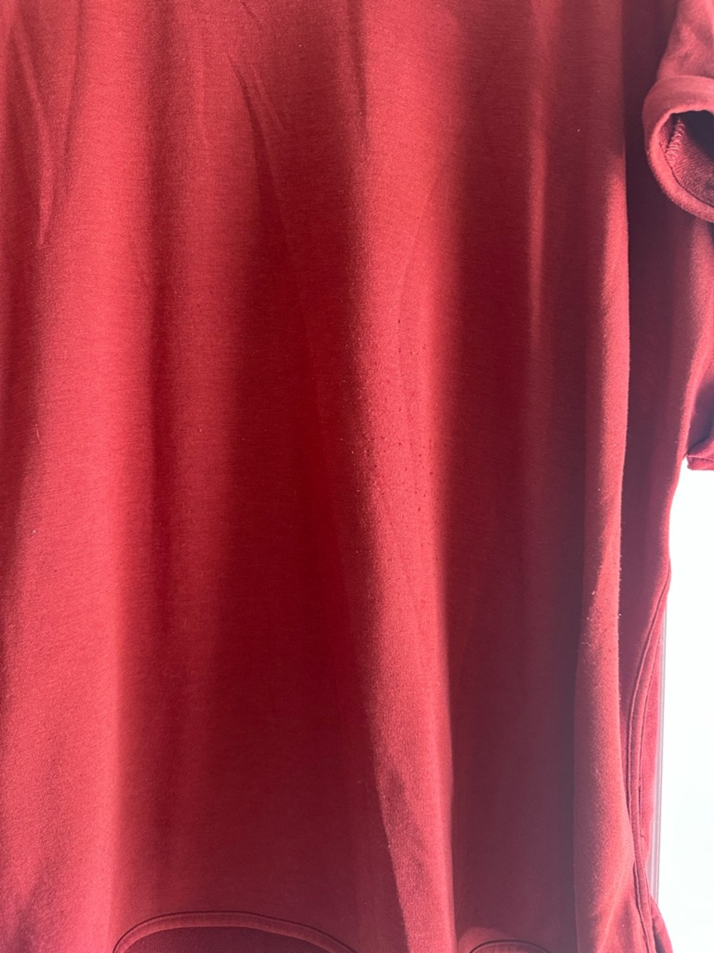 Cupio Relaxed Short-Sleeve Sweatshirt in Burgundy - Picture 4 of 7